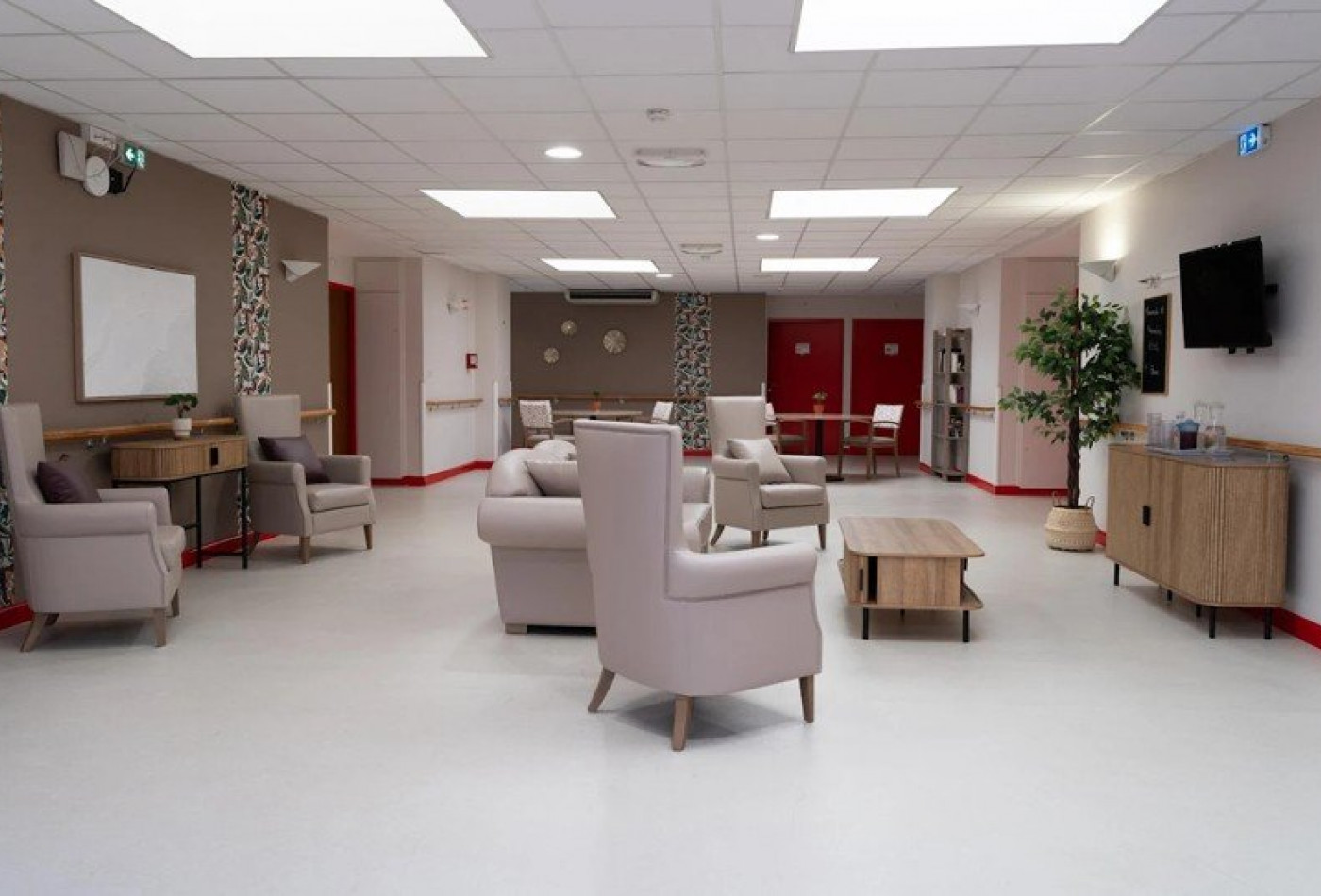 vente Résidence ehpad Saint Angeau - Photo 6