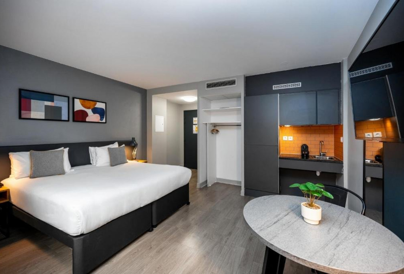 vente Résidence affaires Marseille 1er Arrondissement - Photo 2