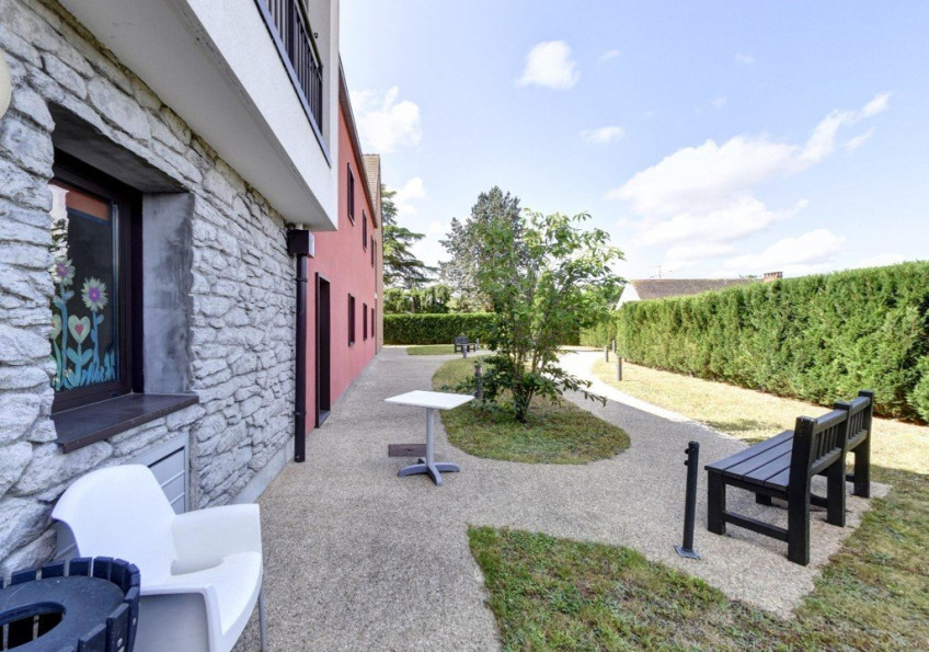 vente Résidence ehpad Saint Denis De L'hotel - Photo 8