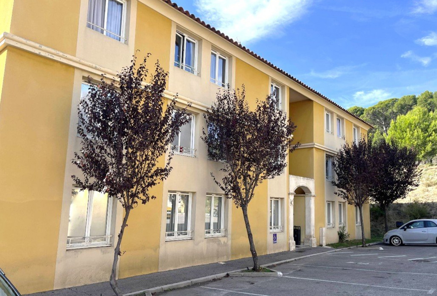 vente Résidence tourisme Le Tholonet - Photo 1