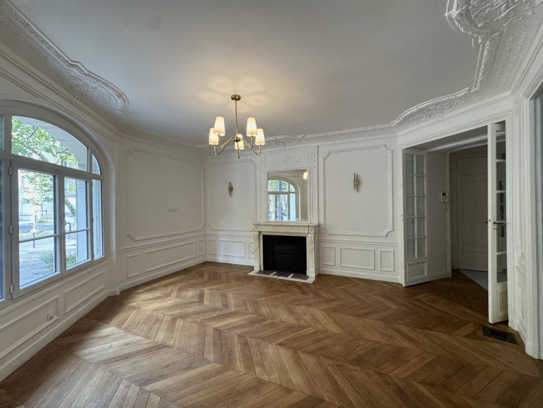 vente Appartement Paris 7eme Arrondissement - Photo 1