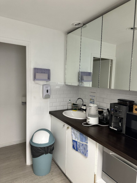 vente Local commercial Paris 7eme Arrondissement - Photo 4