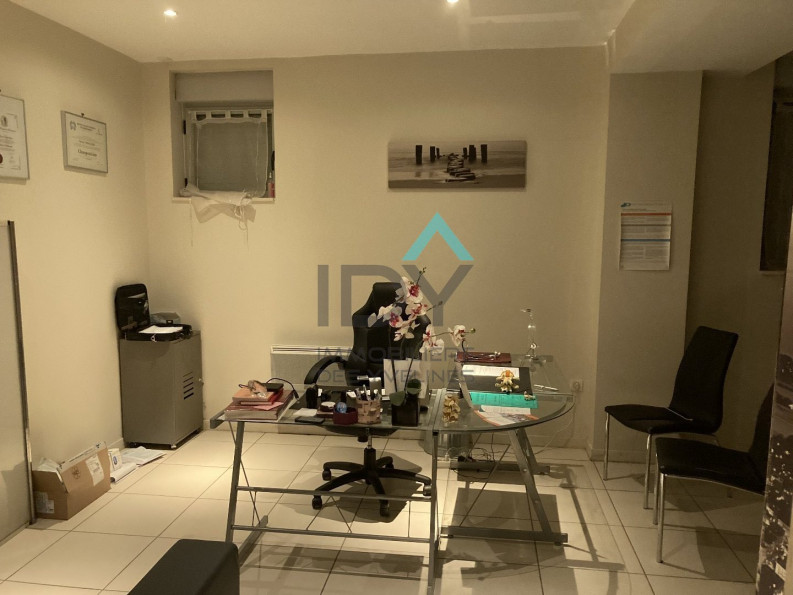 vente Locaux d'activité Saint Germain En Laye - Photo 3