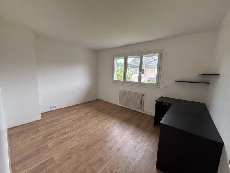 location Maison Orgeval - Photo 9