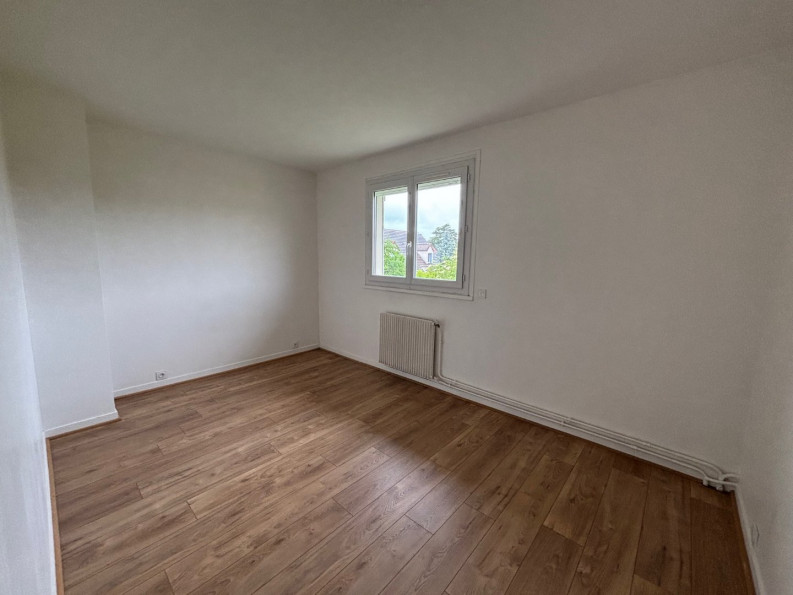 location Maison Orgeval - Photo 10
