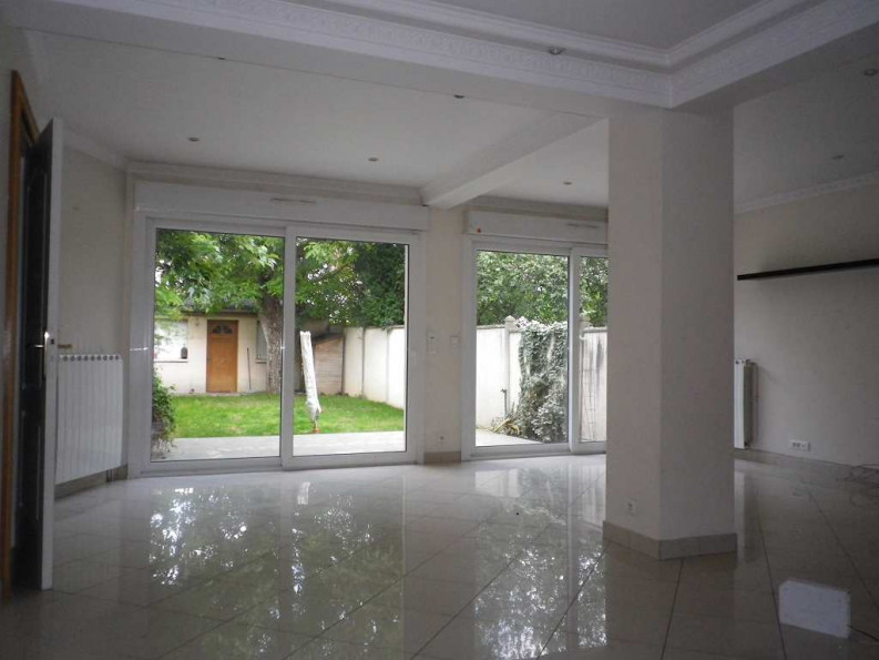 location Maison Le Pecq - Photo 1
