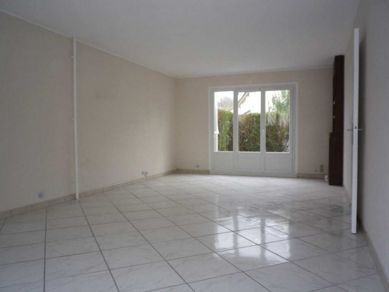 location Maison Orgeval - Photo 3