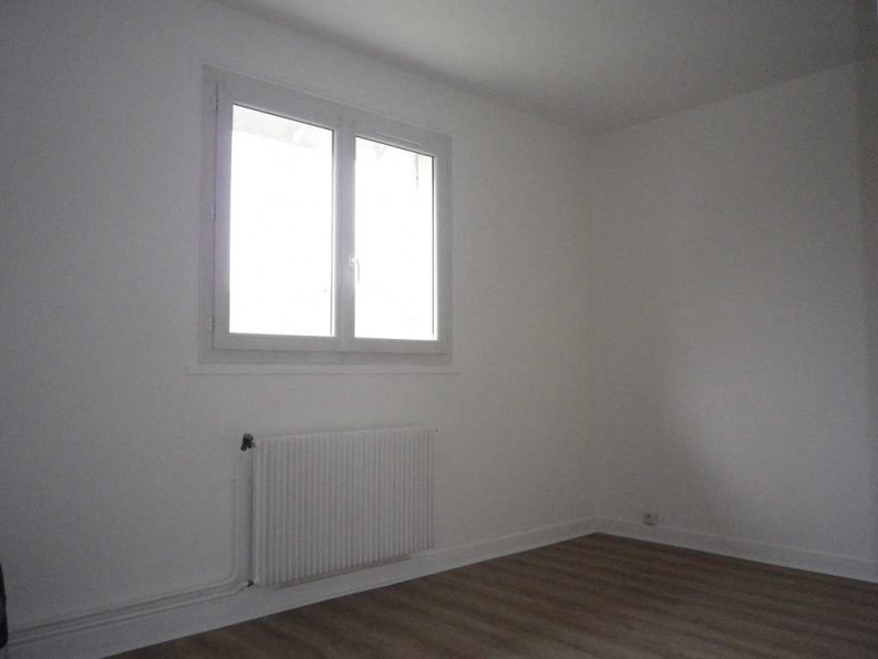 location Maison Orgeval - Photo 8