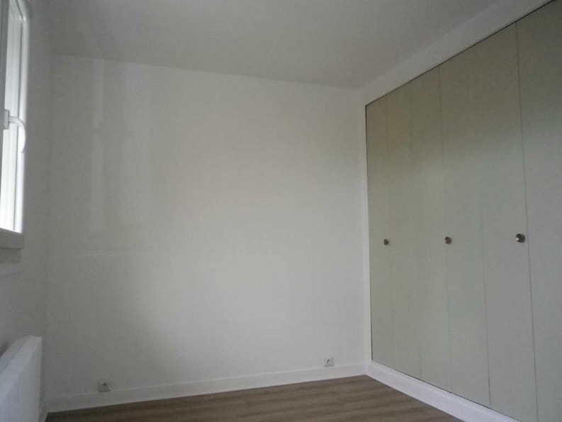 location Maison Orgeval - Photo 9