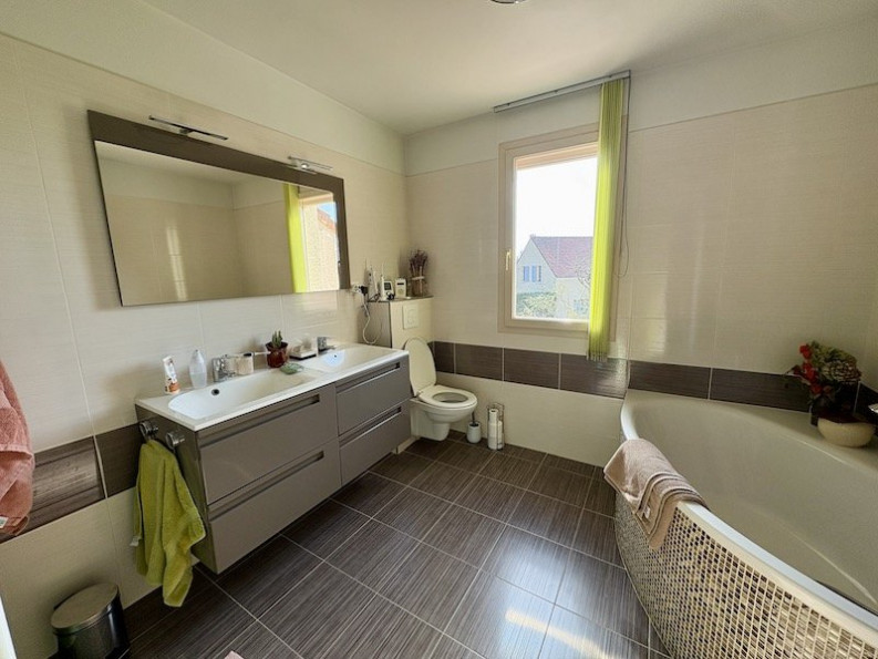 vente Maison Chateaufort - Photo 10