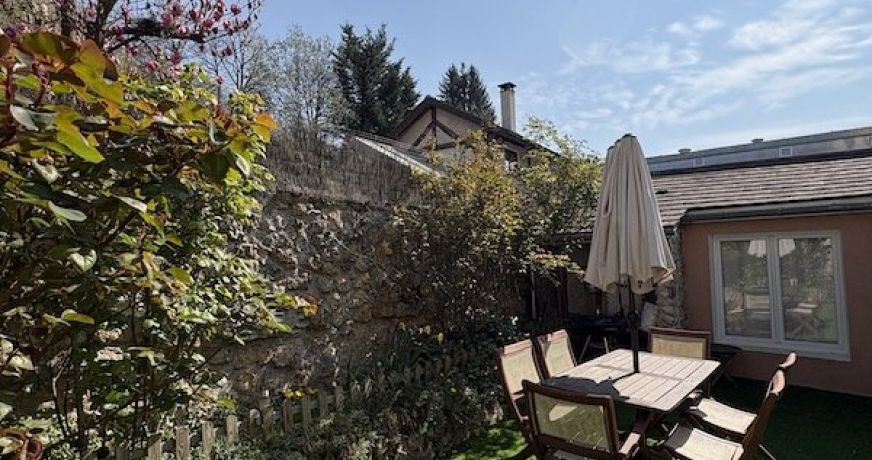 vente Maison de village Chateaufort