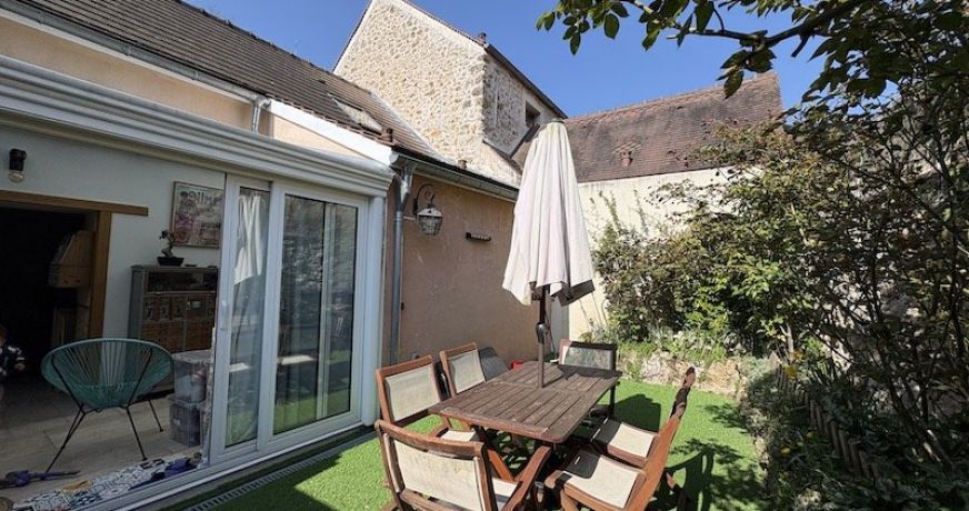 vente Maison de village Chateaufort