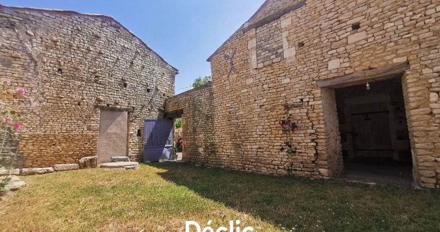 vente Maison à rénover Saint Pierre Le Vieux