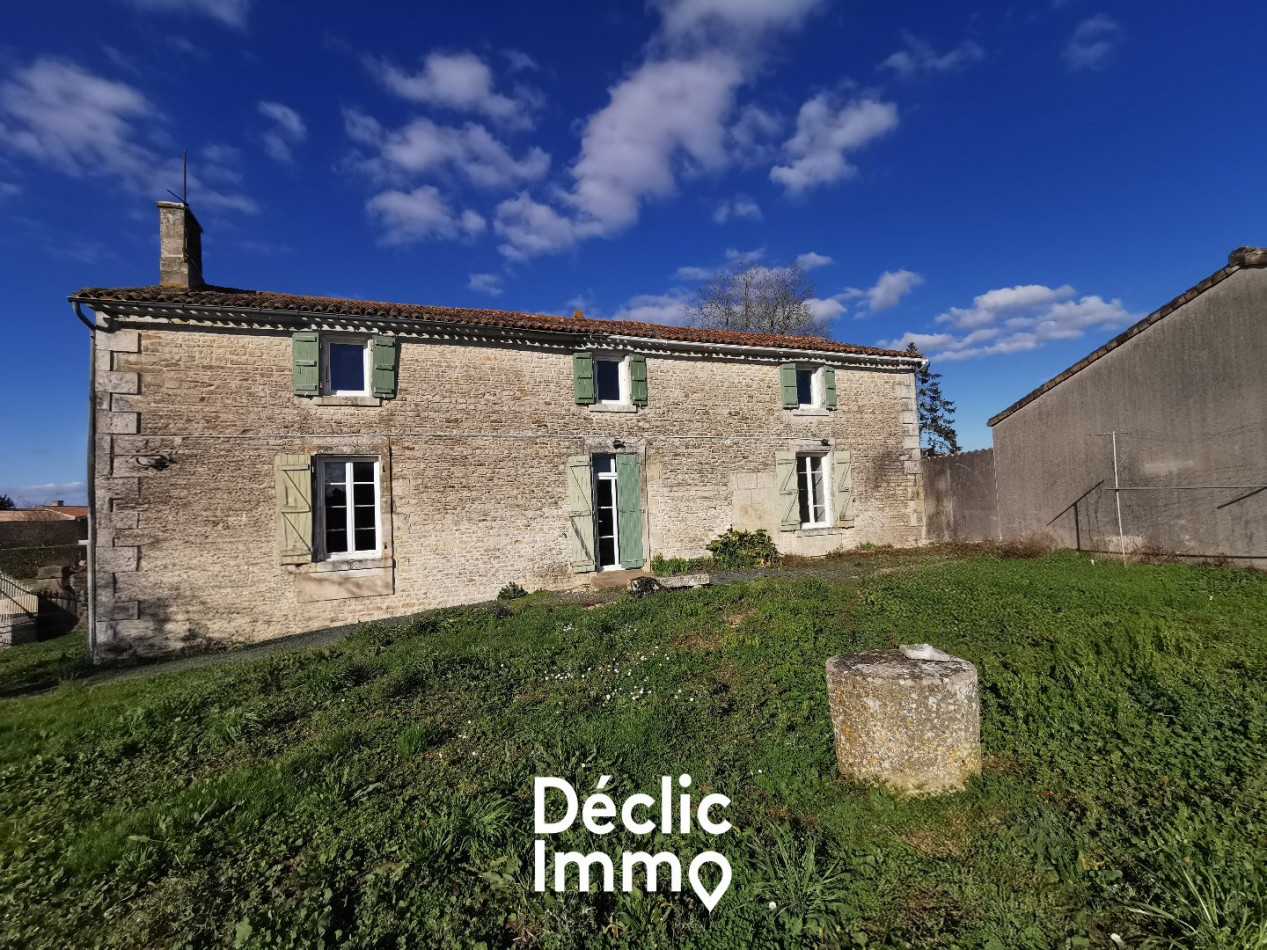 vente Maison à rénover Maillezais - Photo 1