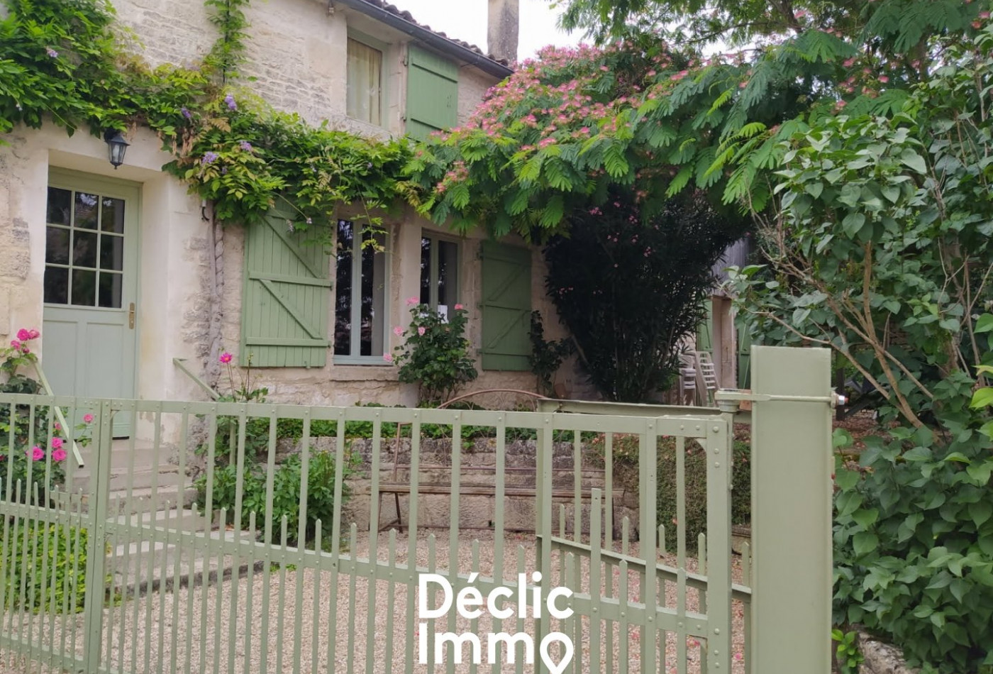 vente Maison en pierre Benet - Photo 1