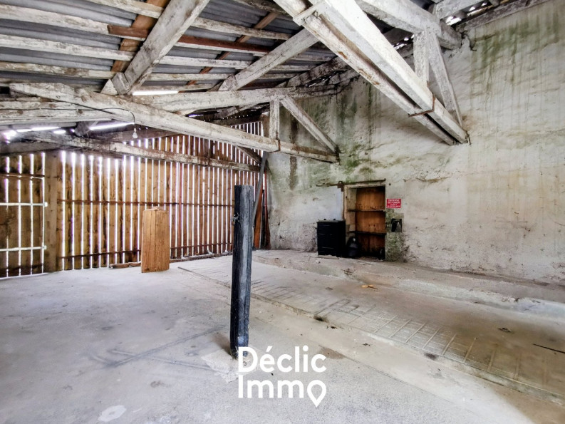 vente Maison et dépendances Pamplie - Photo 8