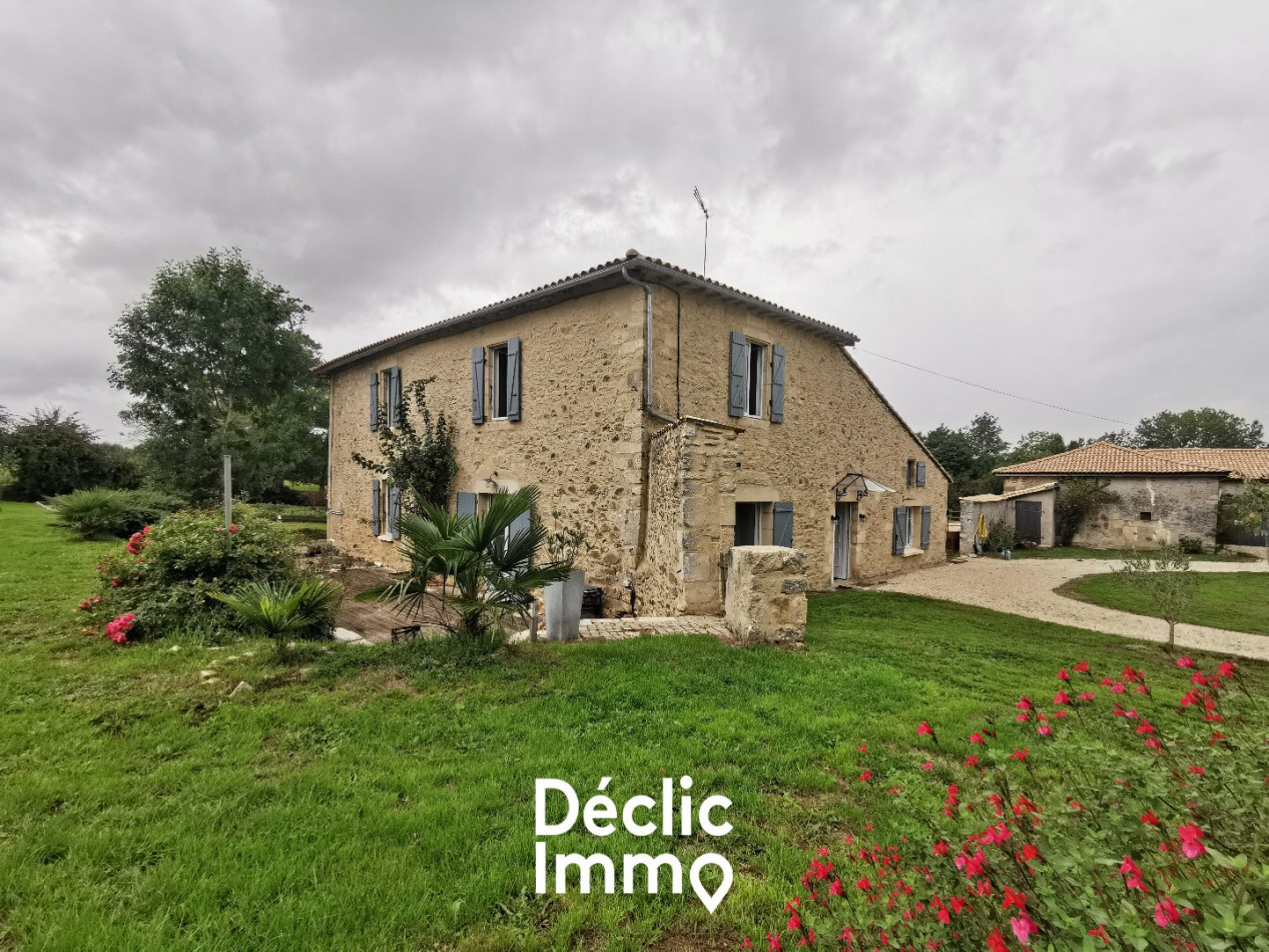vente Maison et dépendances Pamplie - Photo 2