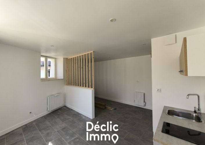 location Appartement rénové Celles Sur Belle