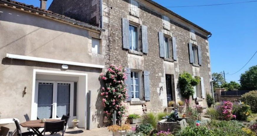 vente Maison de caractère Bouille Courdault