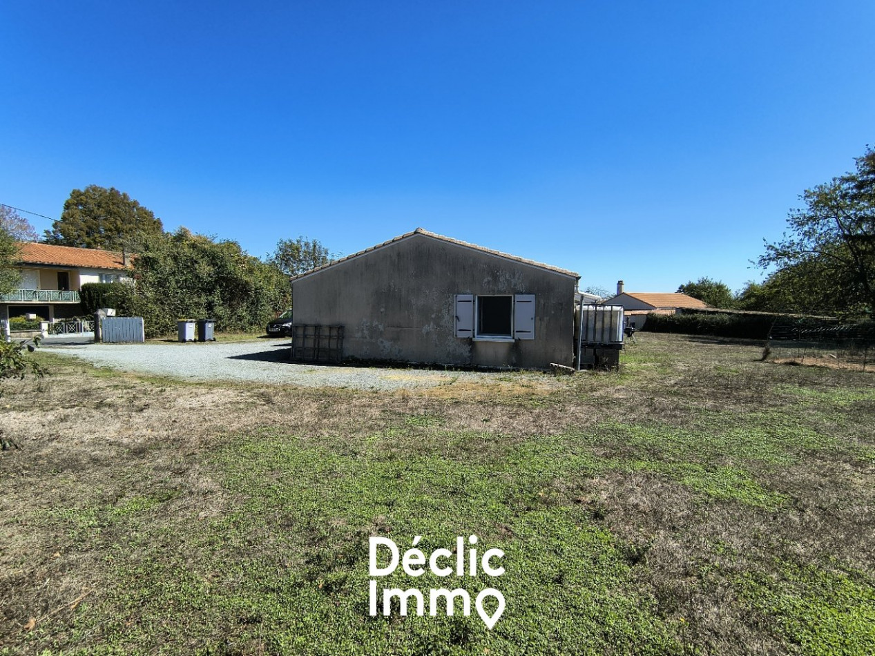 vente Maison de village Menigoute - Photo 11