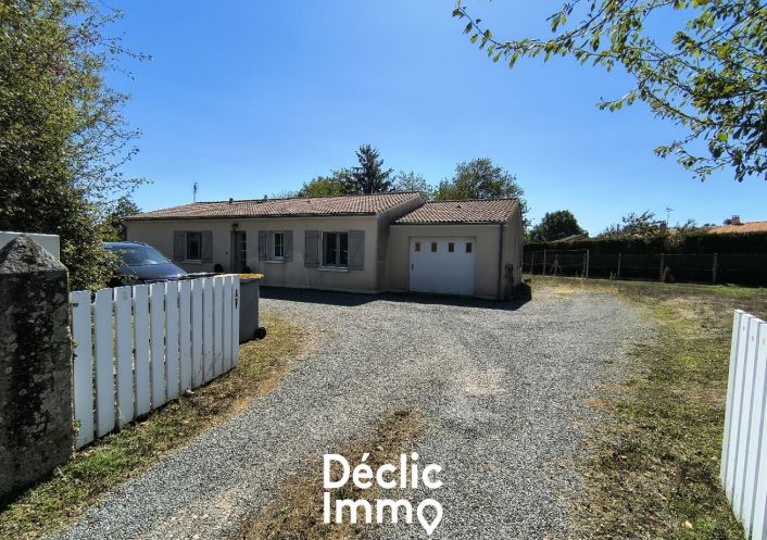 vente Maison de village Menigoute