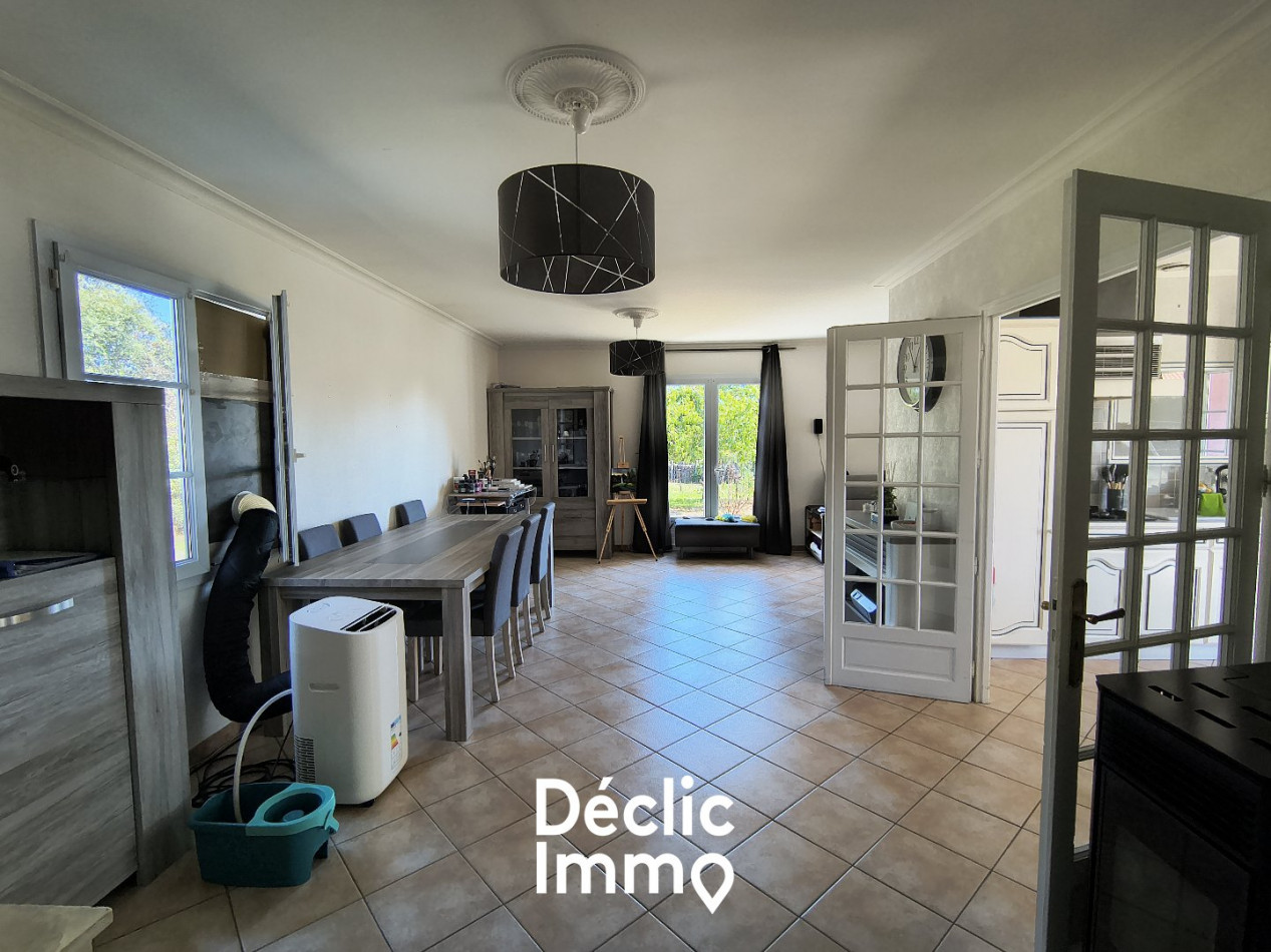 vente Maison de village Menigoute - Photo 3