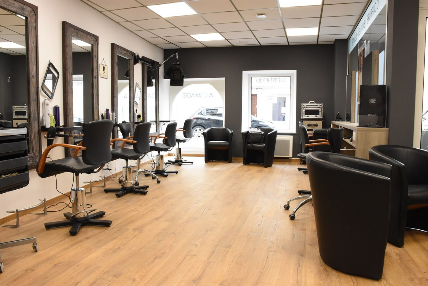 sale Salon de coiffure Amiens - Photo 1