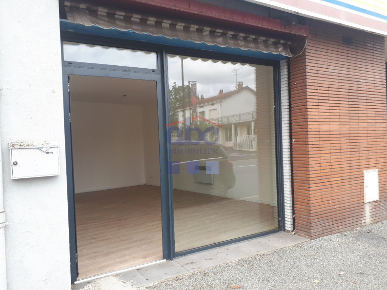 location Local commercial Albi - Photo 2