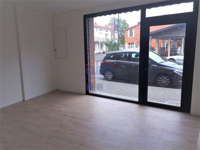 location Local commercial Albi - Photo 4