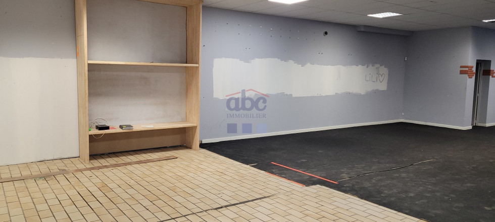 location Local commercial Albi - Photo 4