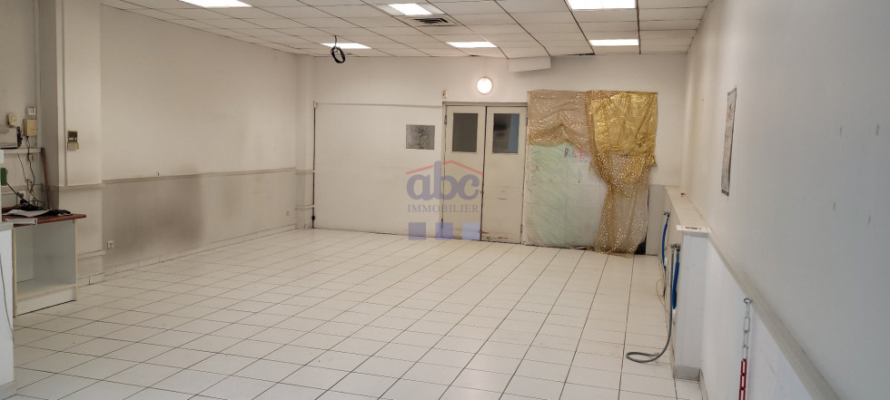 location Local commercial Albi - Photo 5