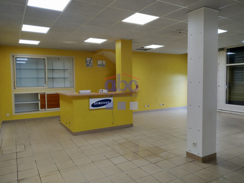 location Local commercial Carmaux - Photo 2