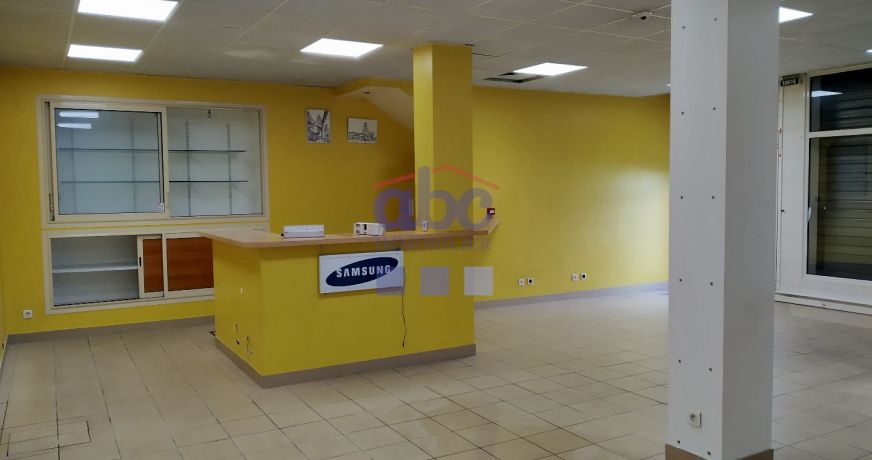 location Local commercial Carmaux