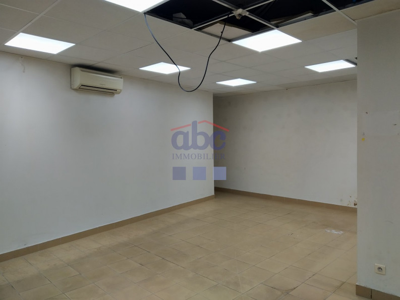 location Local commercial Carmaux - Photo 5