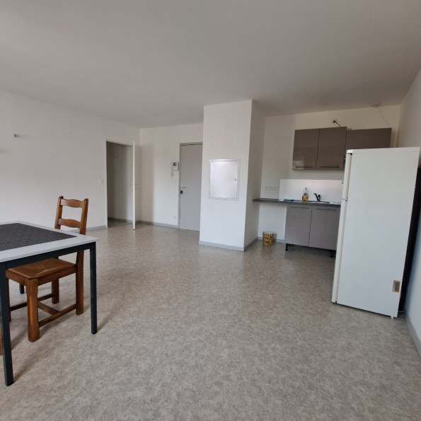location Appartement Carmaux - Photo 2