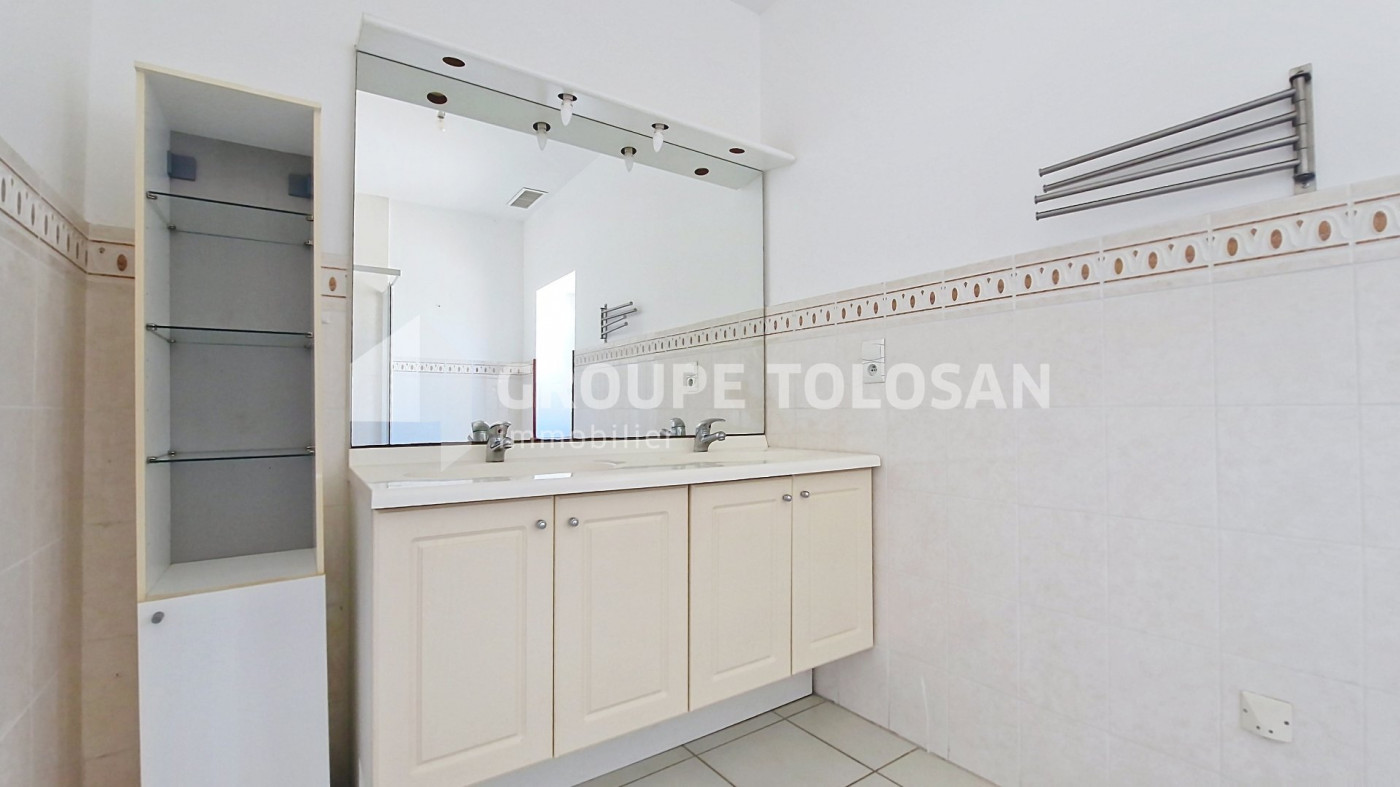 location Maison Teyssode - Photo 10