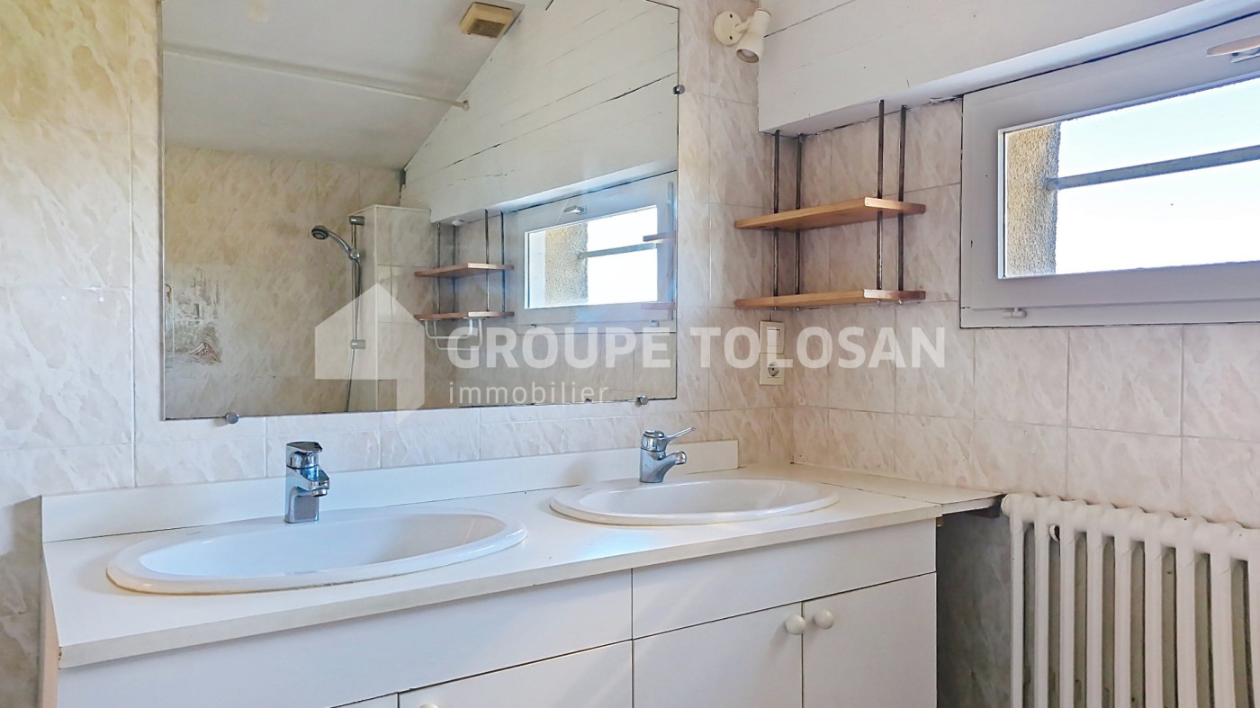 location Maison Gemil - Photo 11