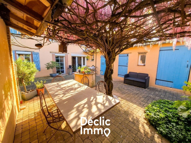 vente Maison et dépendances Saint-sulpice-la-pointe - Photo 1
