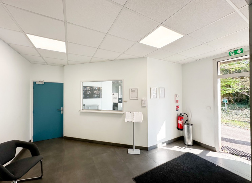 vente Ateliers et bureaux Saint Juery - Photo 1