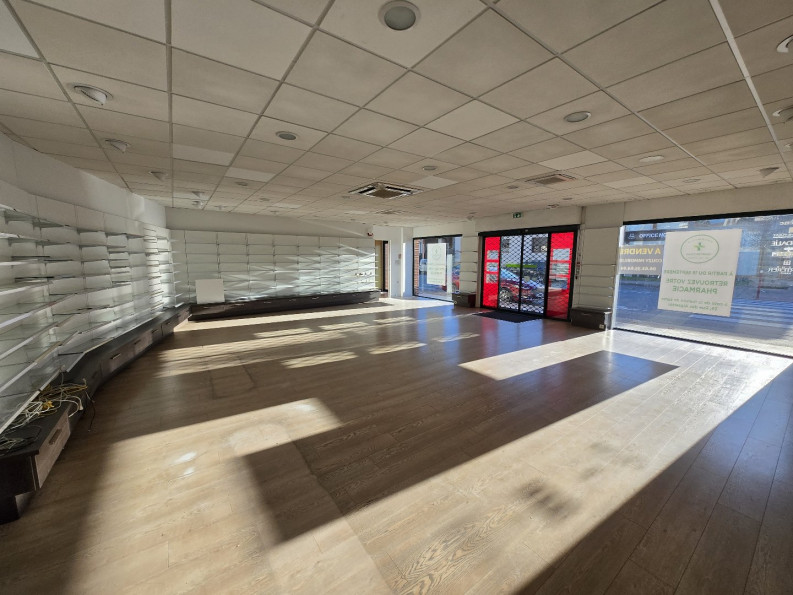 vente Local commercial Saint Nicolas De La Grave - Photo 2