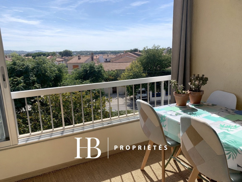 vente Appartement rénové Six Fours Les Plages - Photo 2