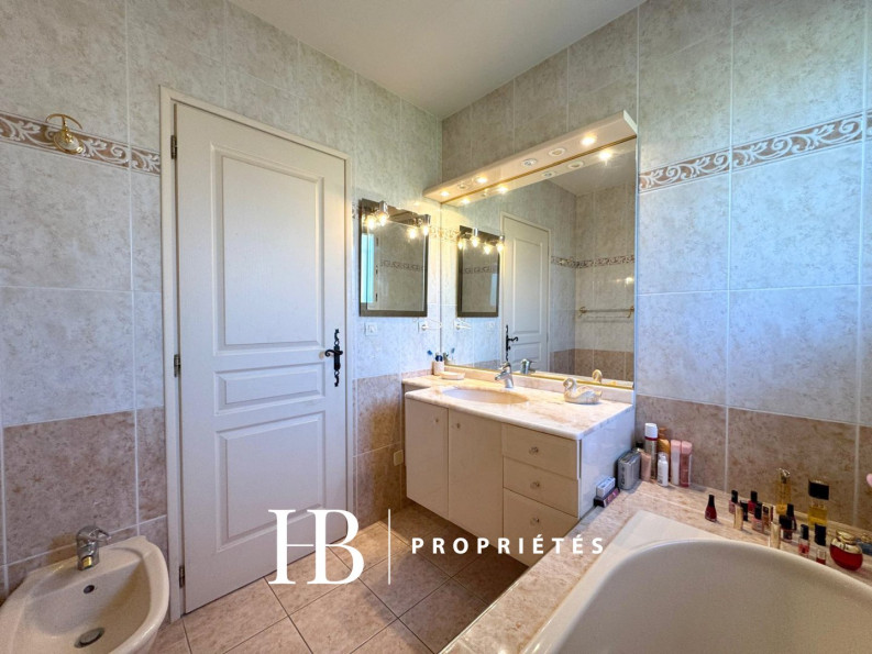 vente Maison Six Fours Les Plages - Photo 10