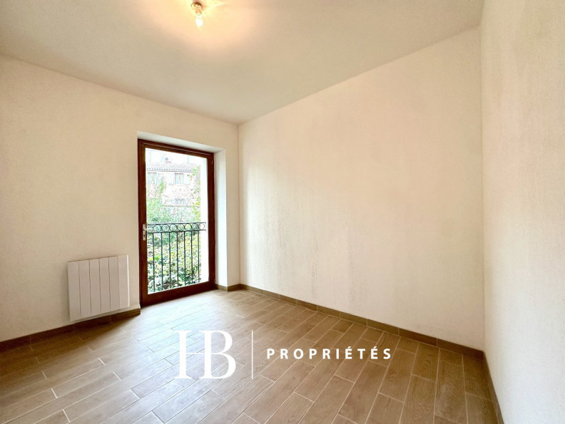 vente Appartement Belgentier - Photo 5