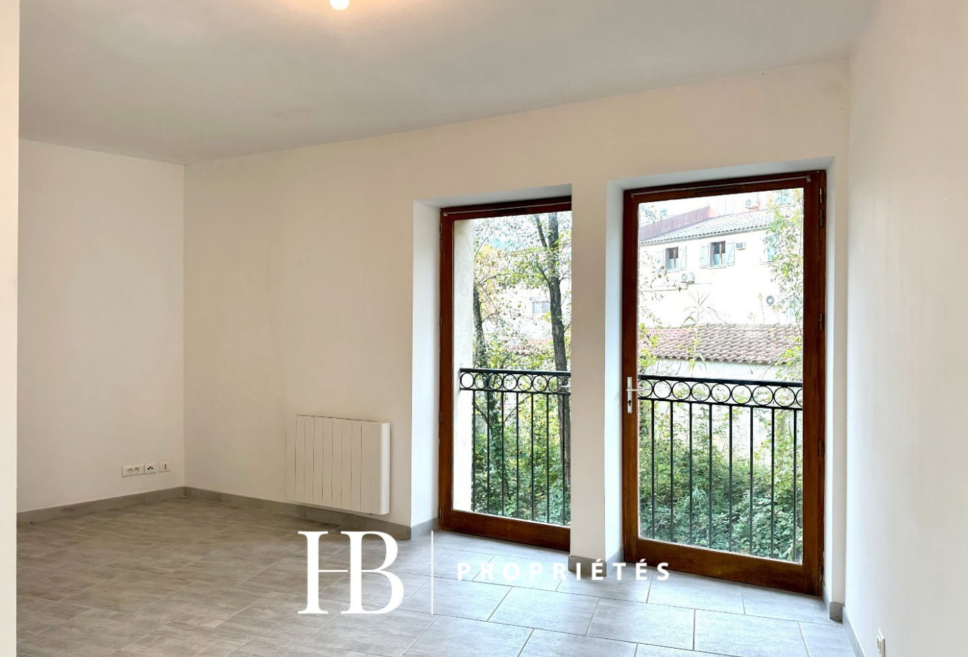 vente Appartement Belgentier - Photo 2