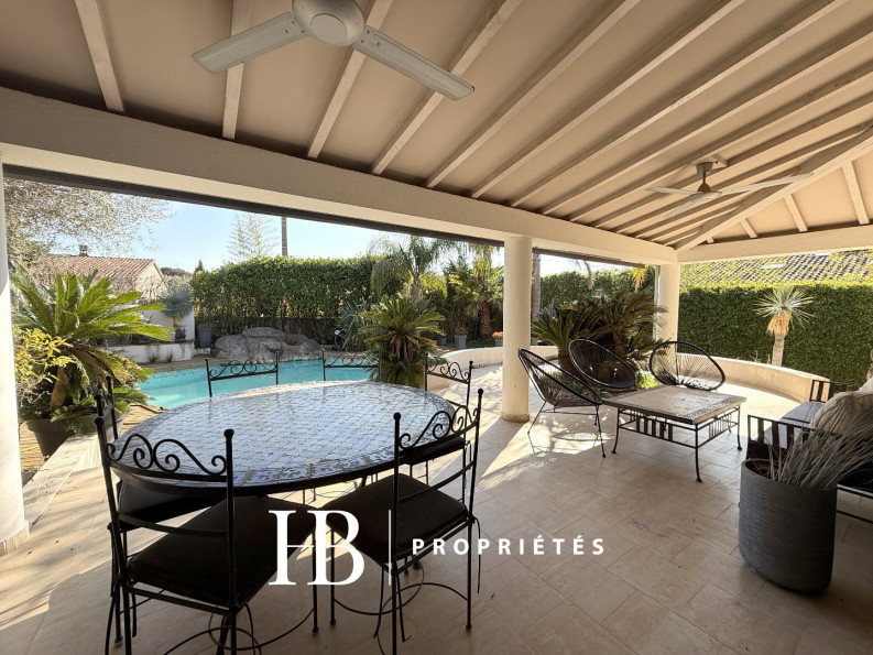 vente Villa Six Fours Les Plages - Photo 2