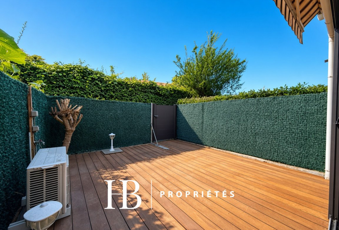 vente Appartement en rez de jardin Six Fours Les Plages - Photo 2