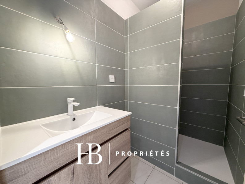 vente Appartement en rez de jardin Six Fours Les Plages - Photo 7