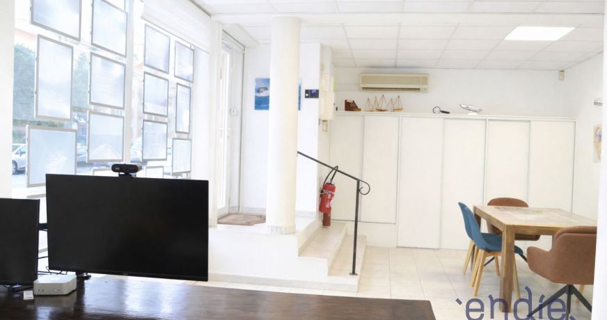 vente Local commercial Cavalaire Sur Mer