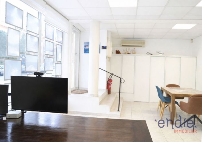 à vendre Local commercial Cavalaire Sur Mer