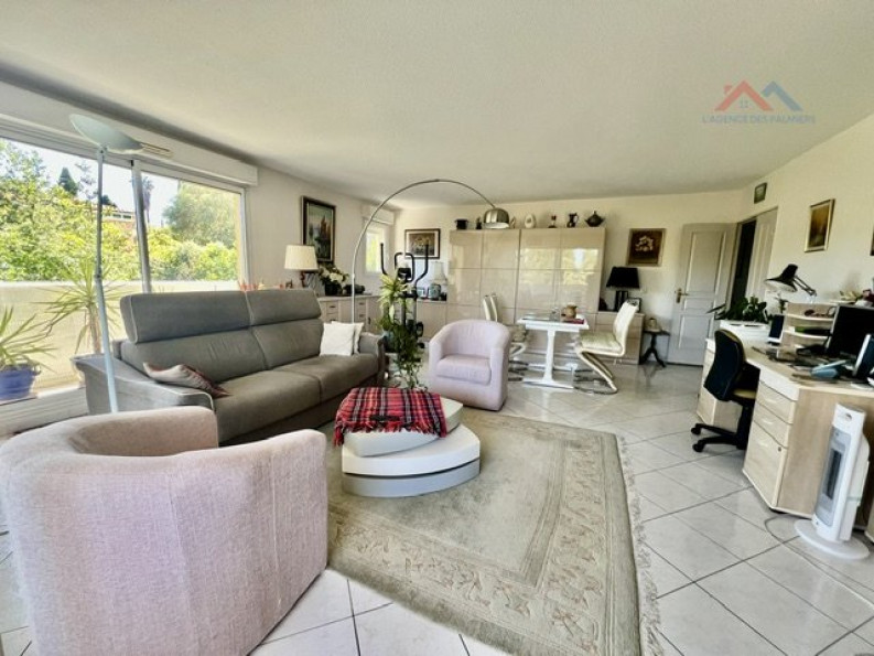 vente Appartement Hyeres - Photo 2